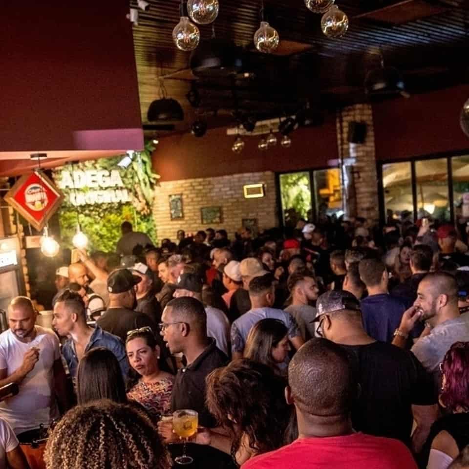 Ambientes Aconchegantes para Conversas Que Fluem: O Espaço Ideal para Papos Longos - inspiração 1