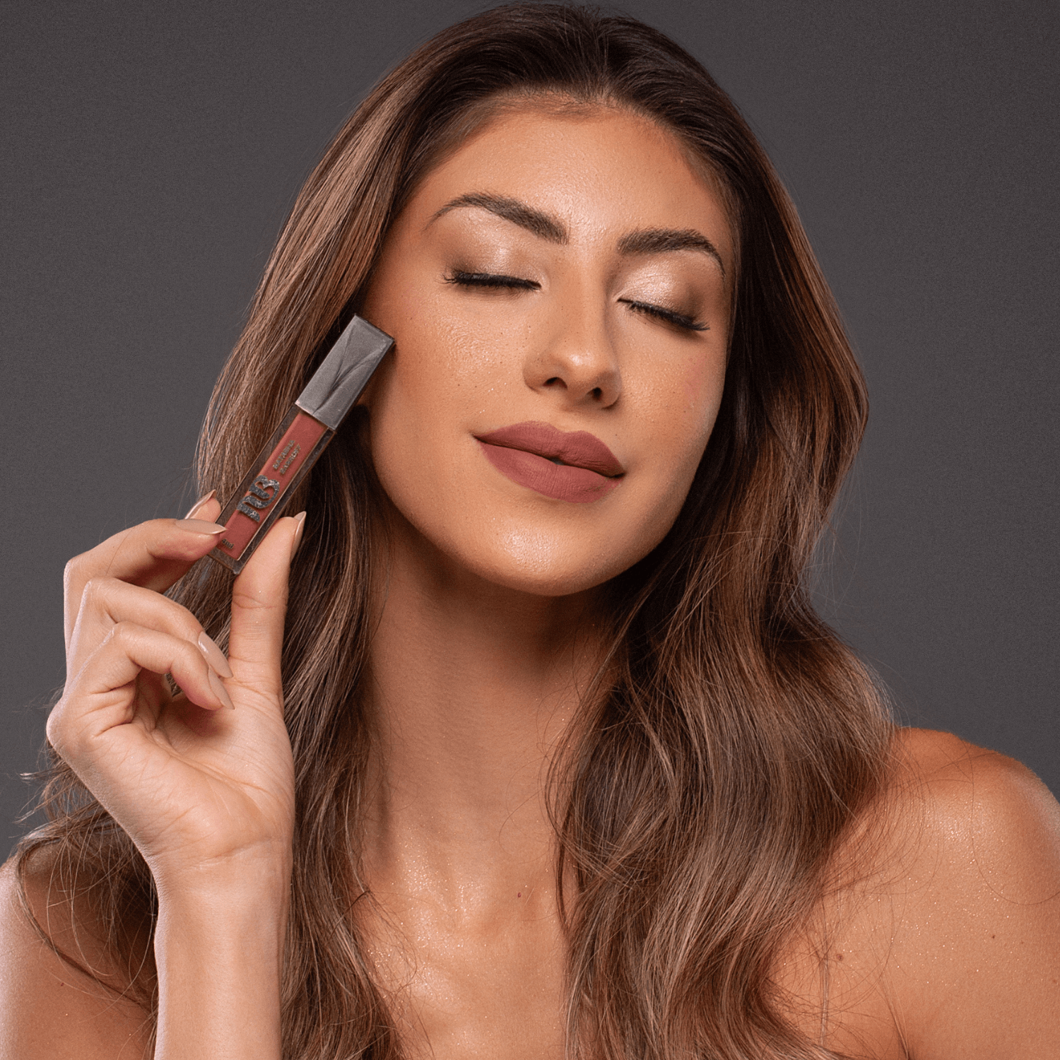 O teste prático para acertar na cor do seu batom nude - inspiração 2