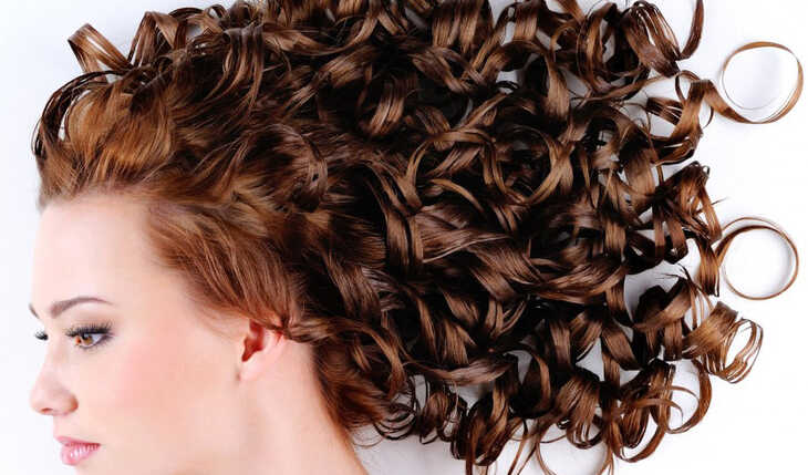 Finalização Inteligente: Dando Movimento e Brilho aos Seus Cachos - inspiração 1