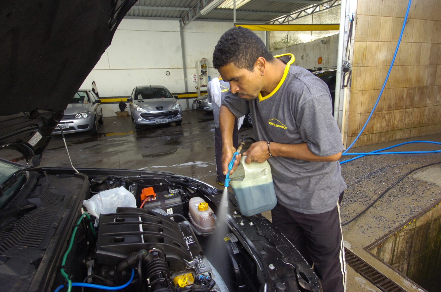 Protegendo o Que é Essencial: Cuidado com Componentes Elétricos - inspiração 2