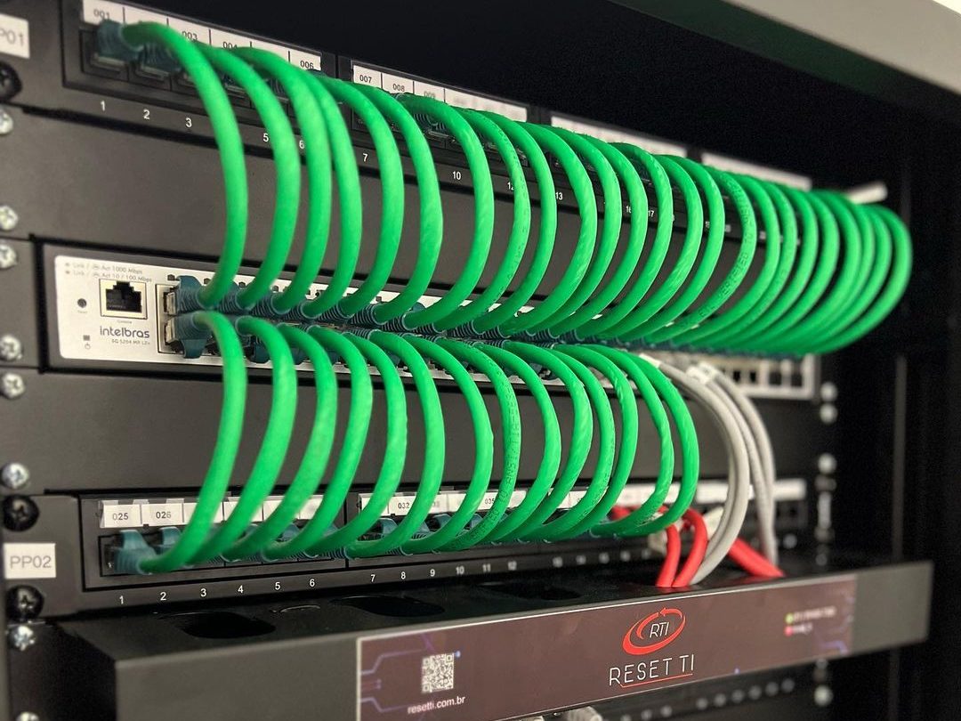 Ferramentas e Acessórios Fundamentais para Organizar Cabos - inspiração 2