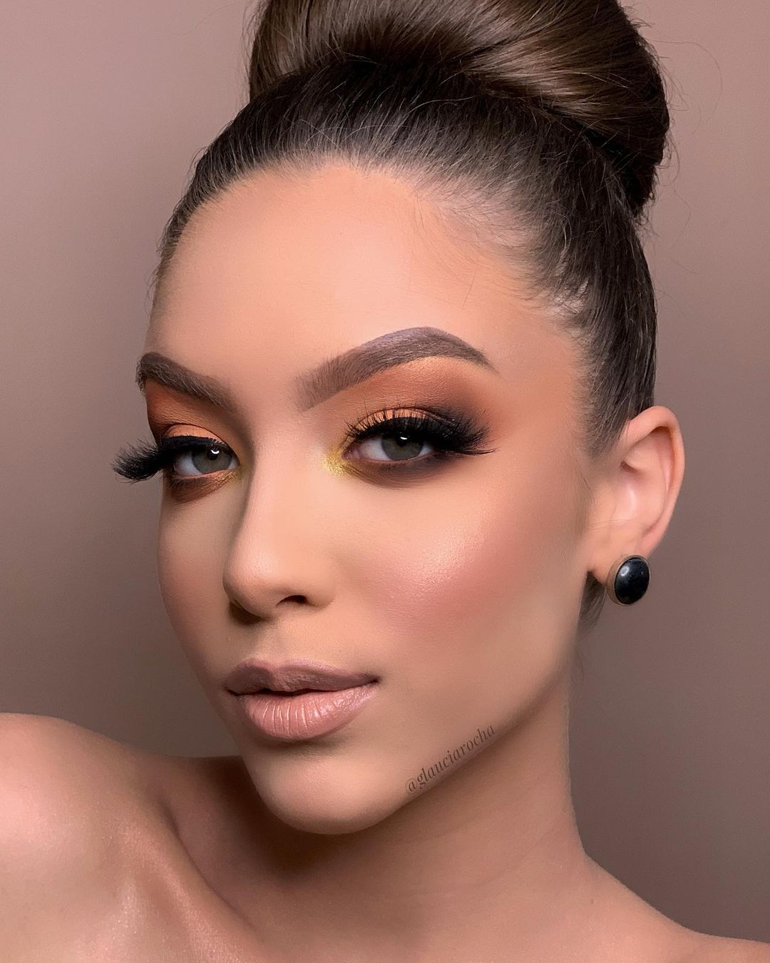 Escolha da Base e Corretivo: Uniformidade e Cobertura Ideal - inspiração 1