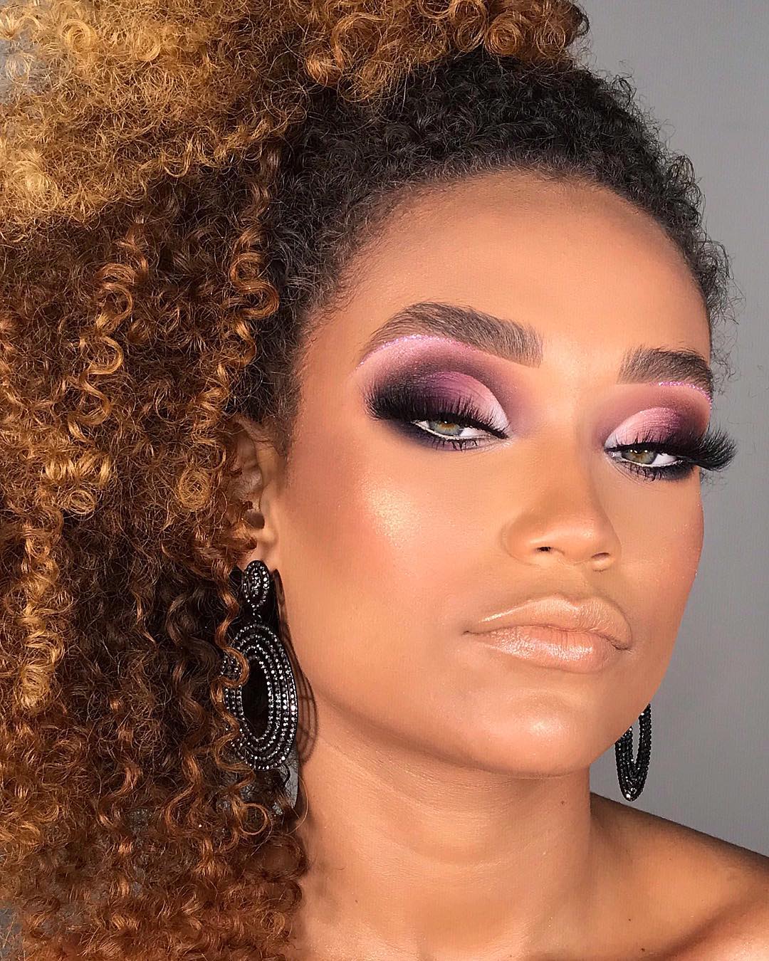 Escolha da Base e Corretivo: Uniformidade e Cobertura Ideal - inspiração 2