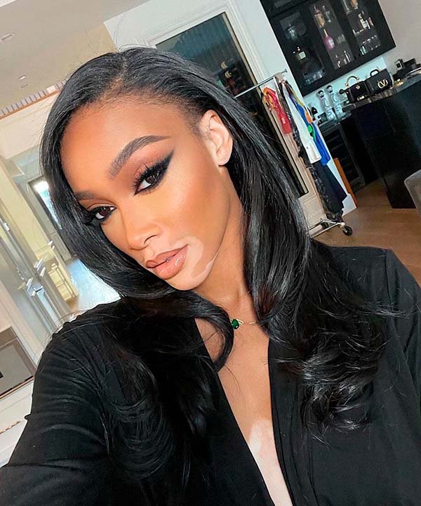 Cílios Volumosos: O Poder do Rímel e Cílios Postiços - inspiração 1