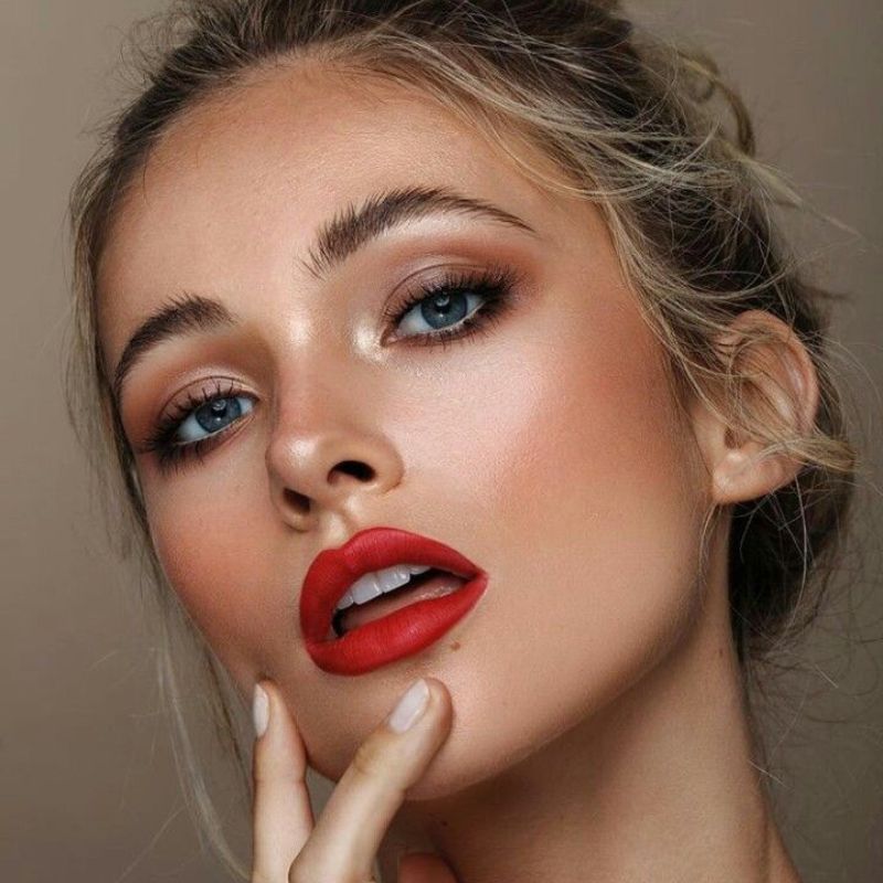 Cílios Volumosos: O Poder do Rímel e Cílios Postiços - inspiração 2