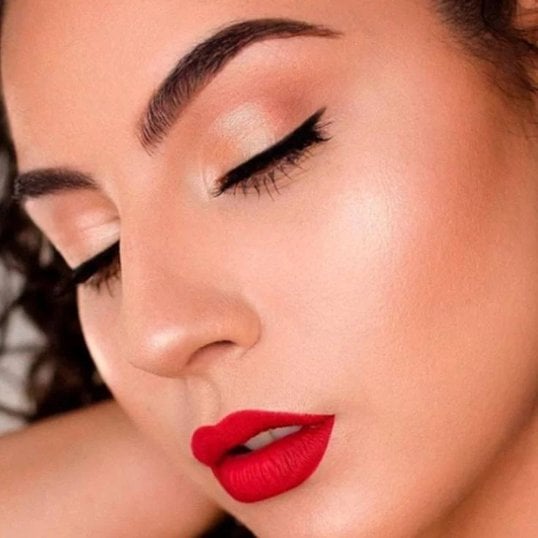 Boca de Impacto: Batom Que Complementa o Look - inspiração 2