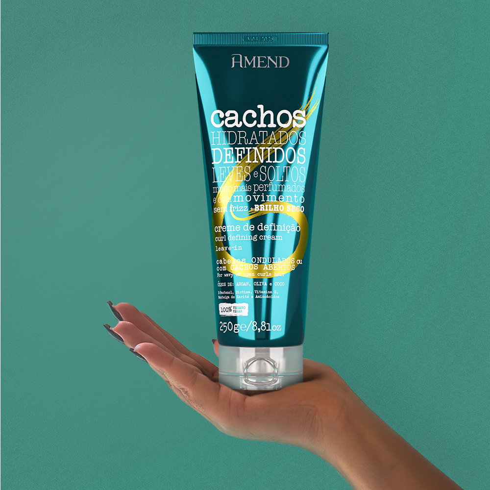 Leave-in para definição: o segredo para cachos modelados - inspiração 1