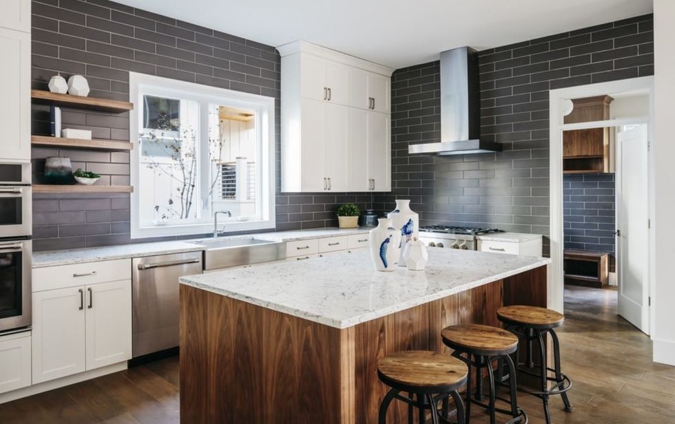 Técnicas de Aplicação: Do Básico ao Avançado com Pincel e Rolo - inspiração 2