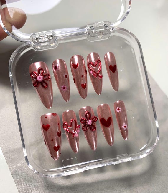 Flores e Formas Orgânicas em Metal - inspiração 2