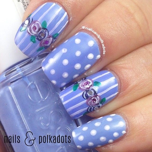 Constelação Floral: Um Toque de Misticismo nas Suas Unhas - inspiração 1