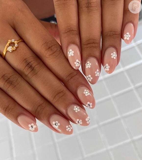 Estilo Aquarela: Um Toque Artístico e Romântico - inspiração 1