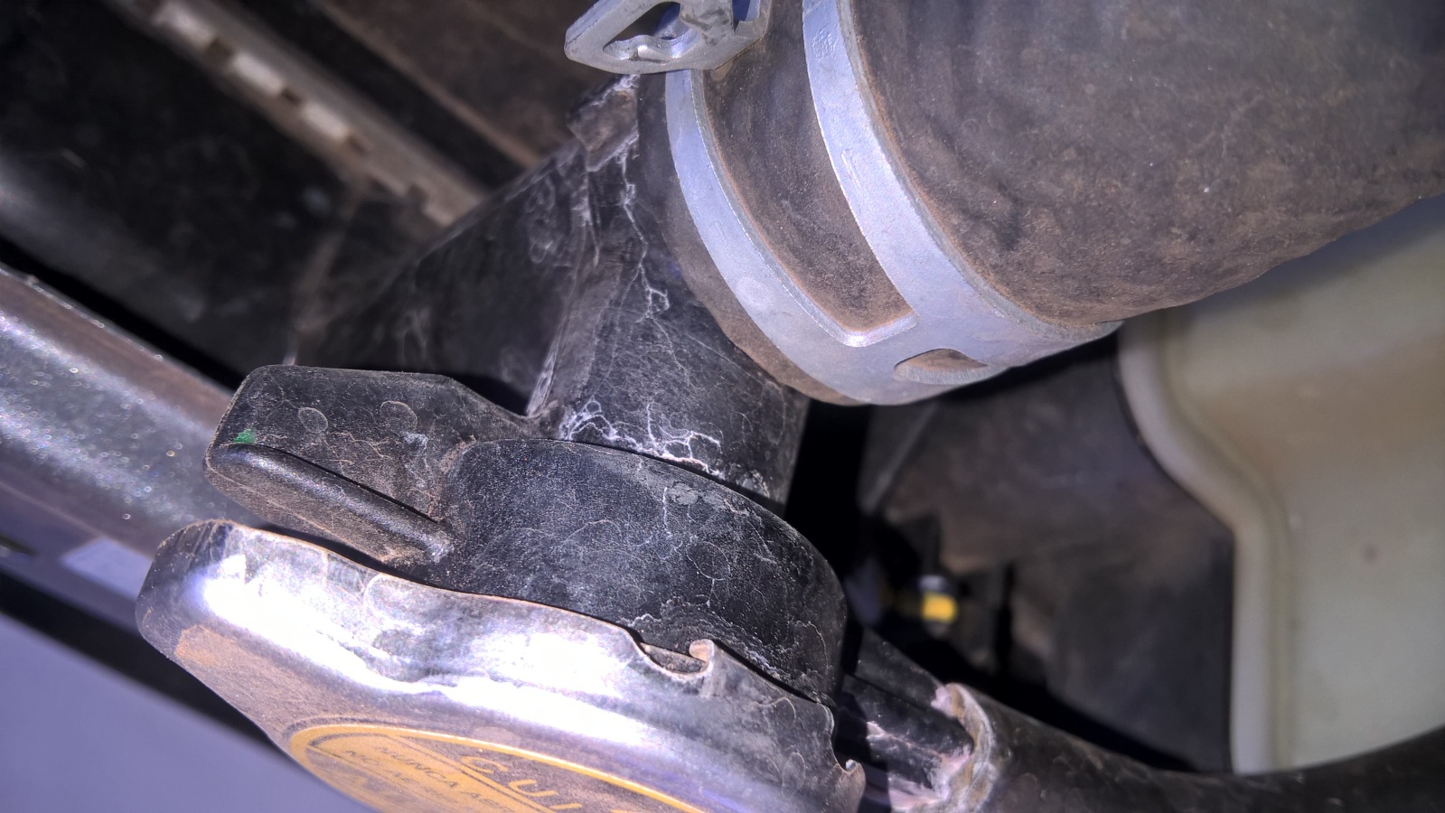 O Radiador: Um Vilão Silencioso Quando Há Furos - inspiração 2