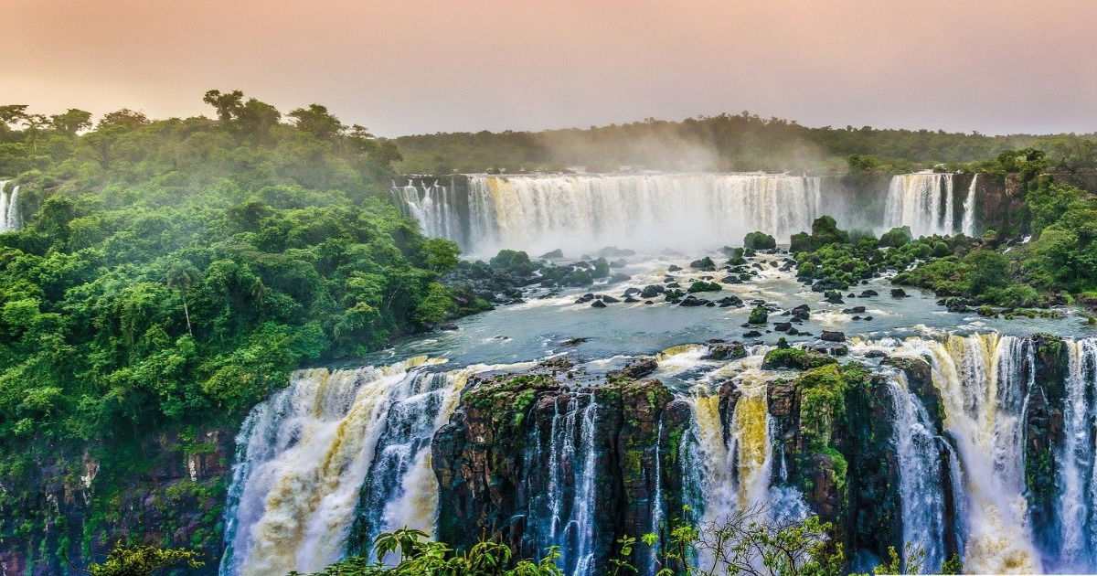 Cânions Imponentes: Esculturas Naturais de Grande Magnitude - inspiração 1