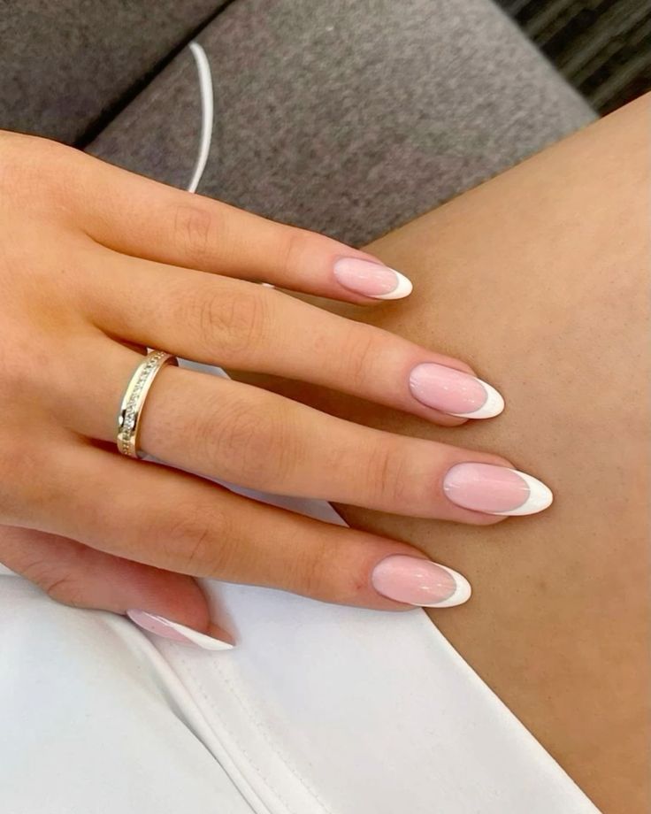 esmaltes baratos para unhas elegantes em casa