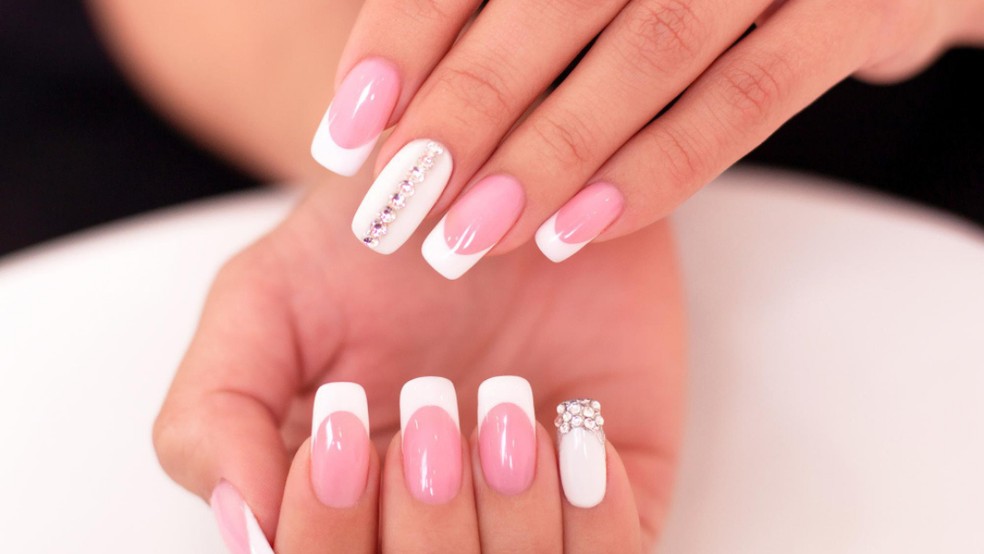 10 ideias de unhas basicas e elegantes para fazer em casa
