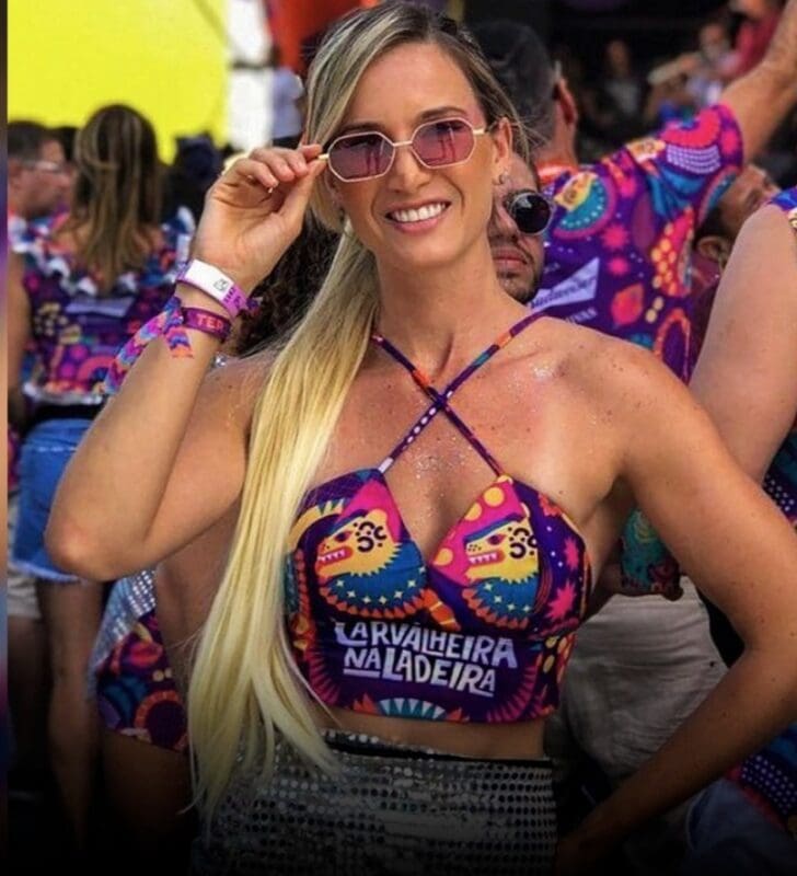 Quanto Custa Customizar um Abadá? Entenda os Preços em Ateliês