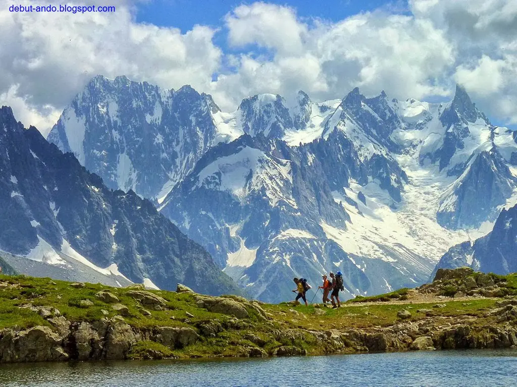 Annecy: A Veneza dos Alpes Franceses e Seus Encantos no Verão