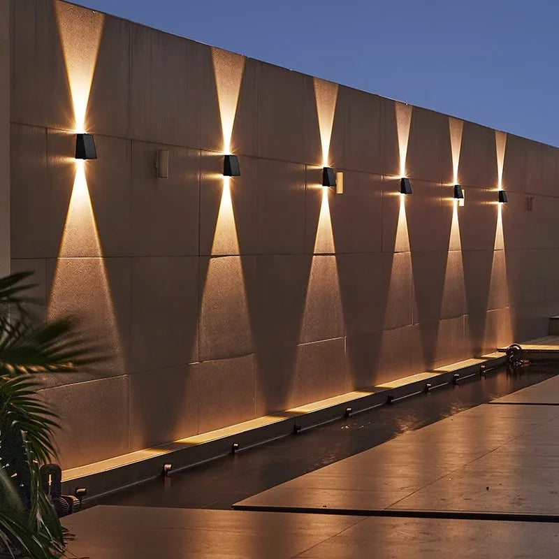 Arandela externa para muro com 5 vidros