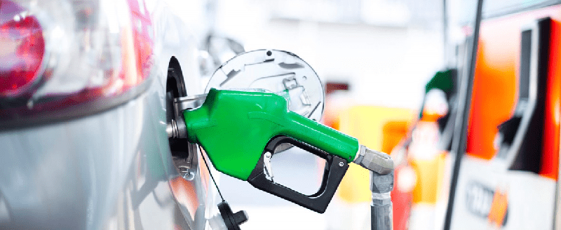 Os 10 erros mais comuns ao dirigir que aumentam o consumo