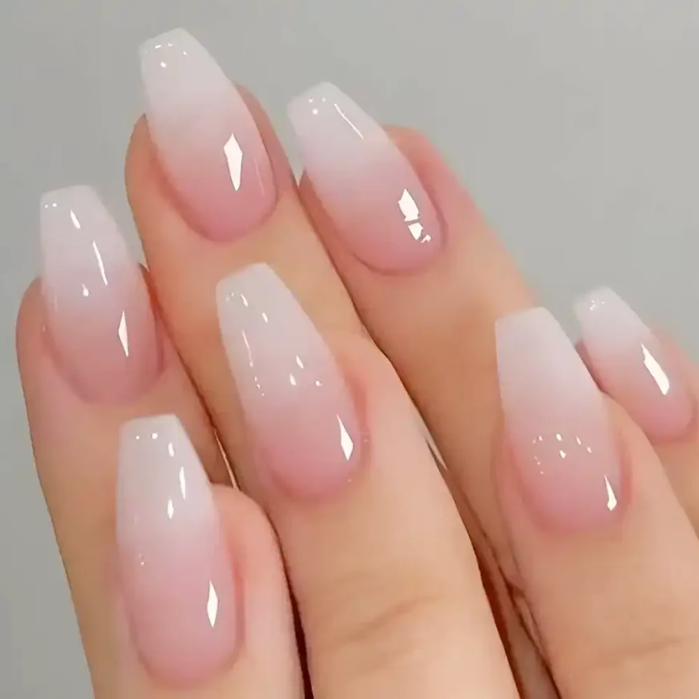 Cuidados Essenciais para Manter suas Unhas Baby Boomer Perfeitas