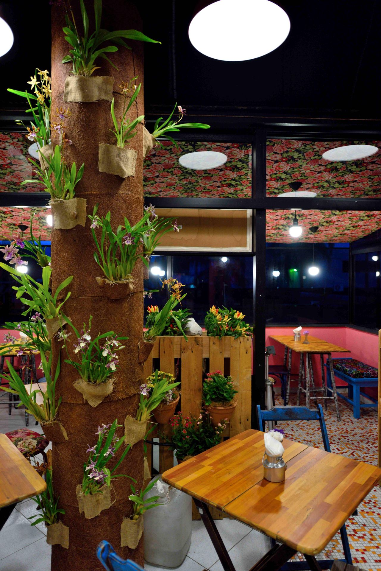 plantas na decoração de restaurantes