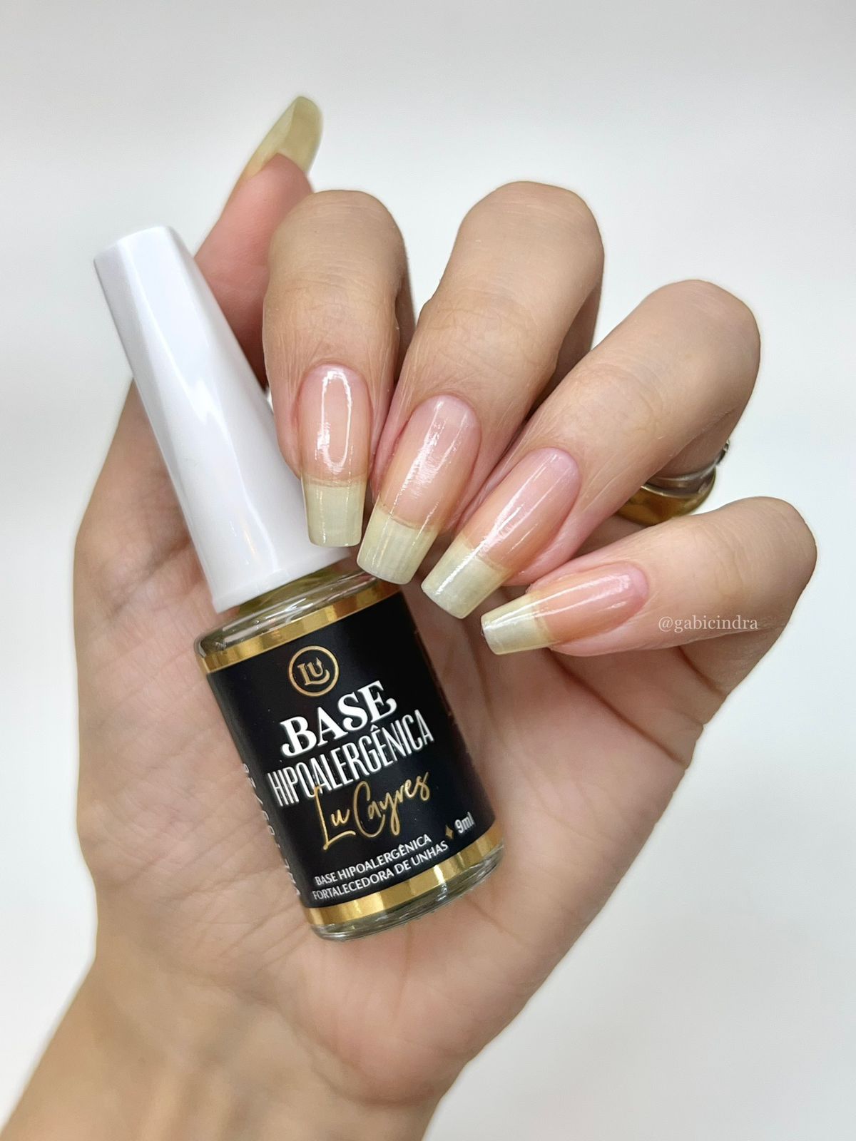 Maquiagem Mineral: Descubra os Benefícios das Bases Hipoalergênicas em Pó