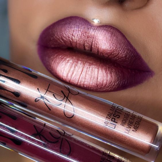 Batom Metálico: Do Dia a Dia à Festa, Versatilidade e Glamour