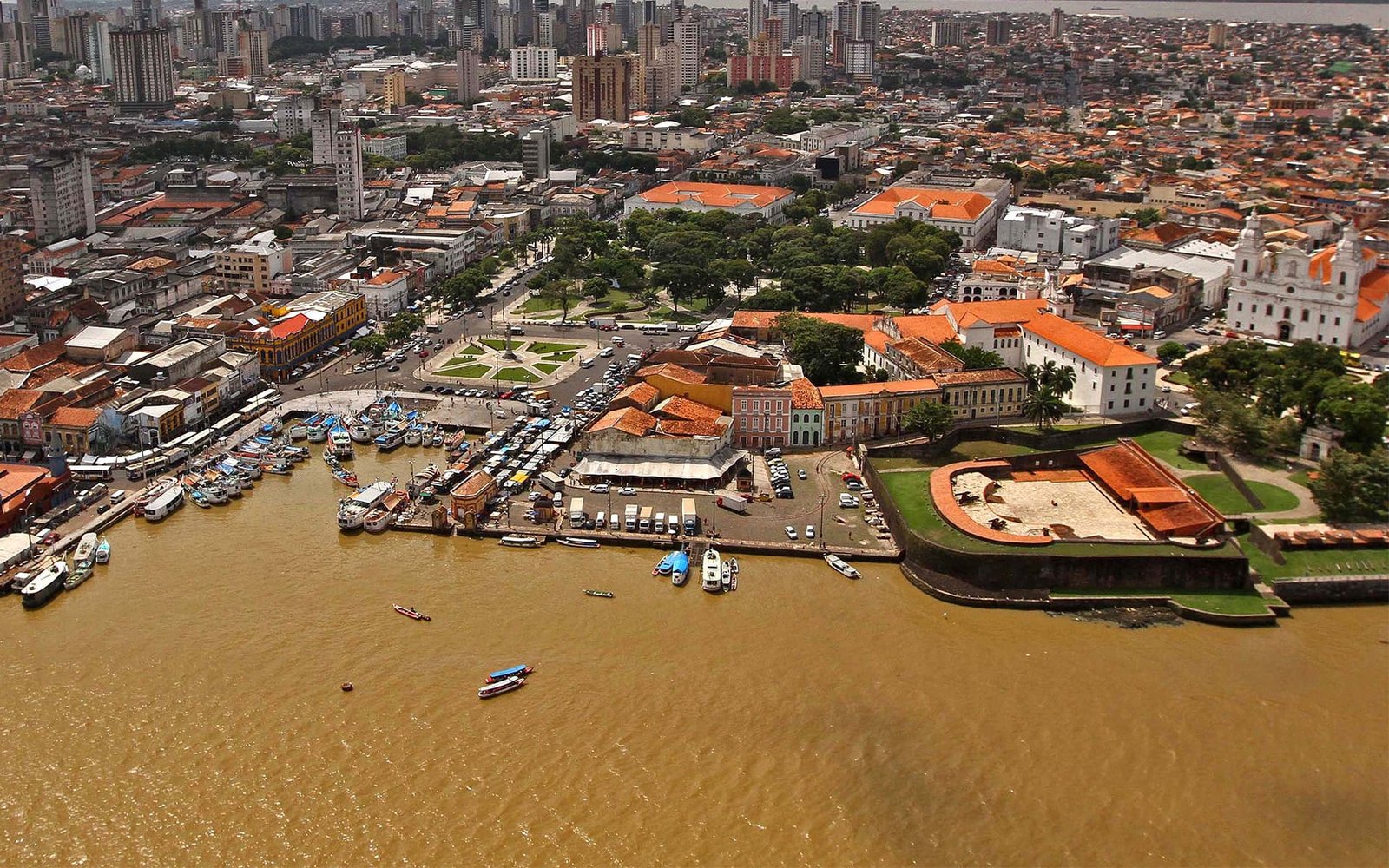 Círio de Nazaré: Como Participar da Maior Festa Religiosa do Brasil