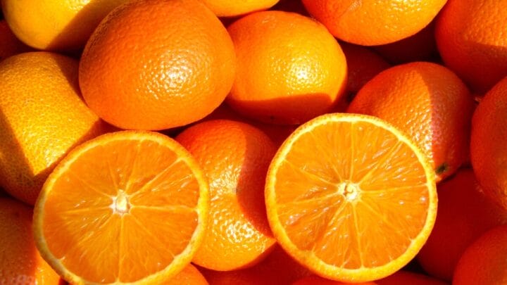 Mitos e Verdades sobre o Suco de Laranja: O Que Você Precisa Saber
