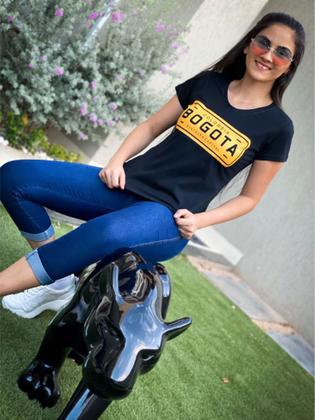 blusa que está na moda 2025