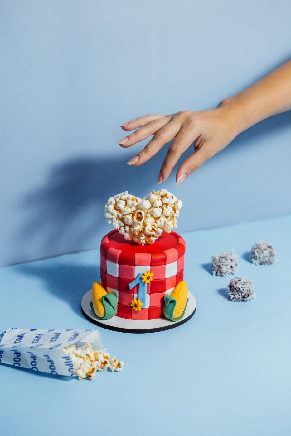 quanto custa um bolo decorado de festa junina