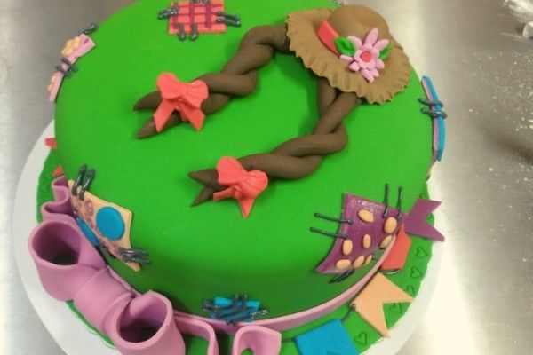 como fazer topo de bolo festa junina