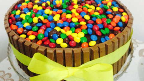 Bolo Kit Kat Quadrado Temático: Inspirações para Festas