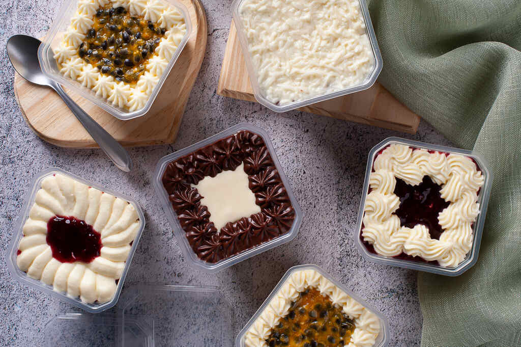 bolo no pote de vidro ou plastico qual o melhor