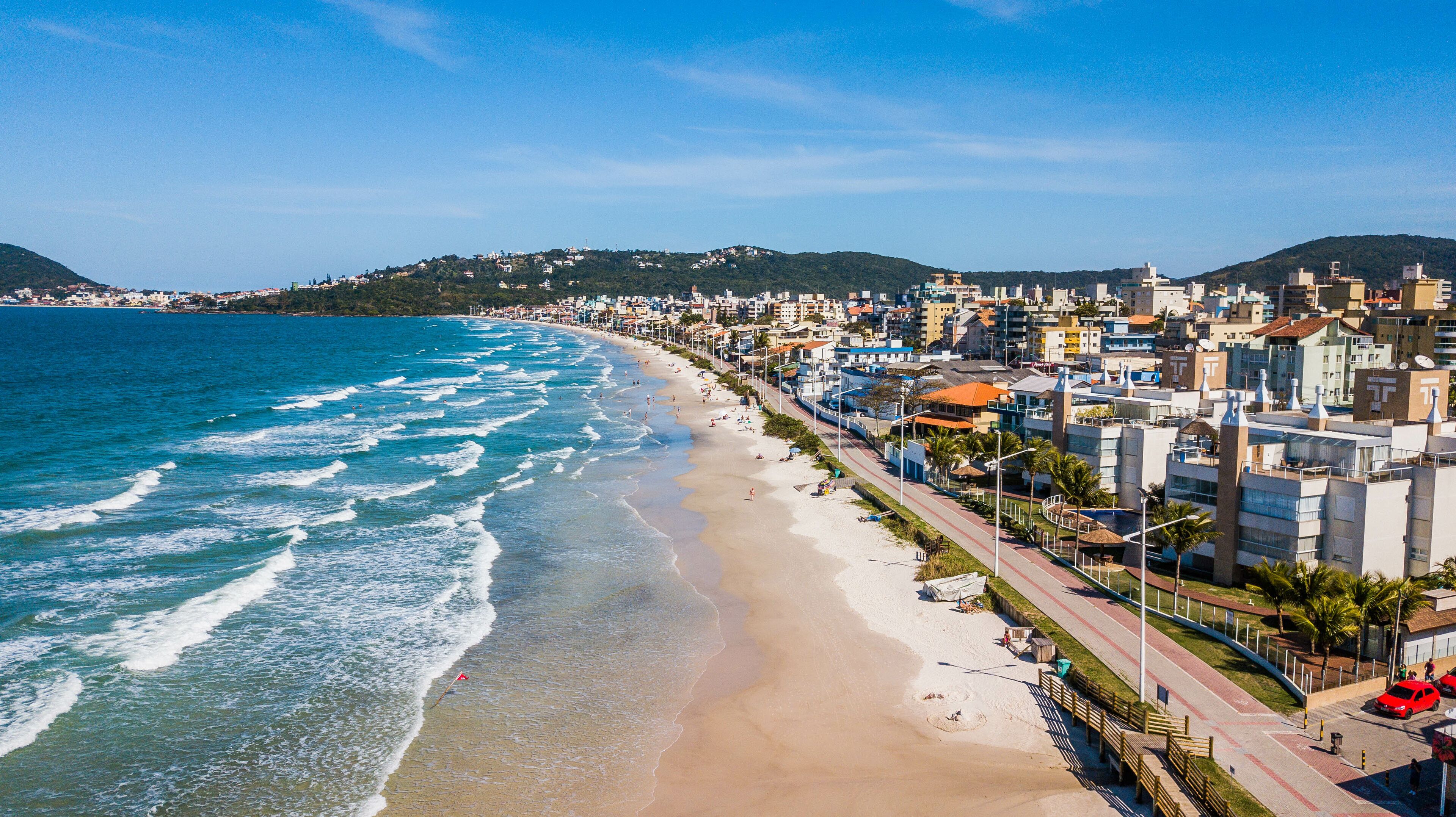 As 5 Melhores Praias de Bombinhas para Mergulho e Snorkeling