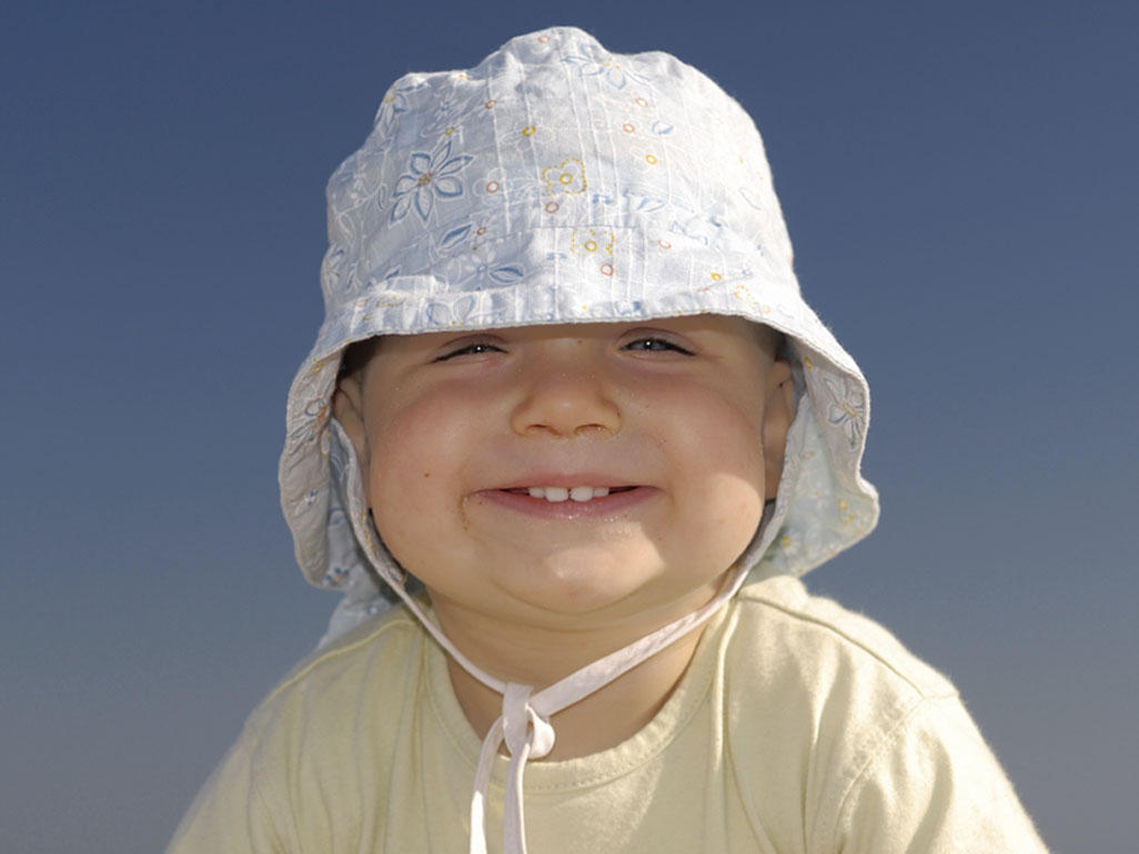 5 ideias de títulos:
1. Brotoeja em Bebês: Guia Completo para Identificação e Cuidados
2. Alívio Rápido: Como Tratar Brotoejas em Recém-Nascidos
3. Prevenindo Brotoejas: Dicas Essenciais para o Verão do seu Bebê
4. Brotoeja ou outra condição? Saiba diferenciar e agir
5. Remédios Caseiros e Médicos para Brotoejas em Bebês: O que Funciona?