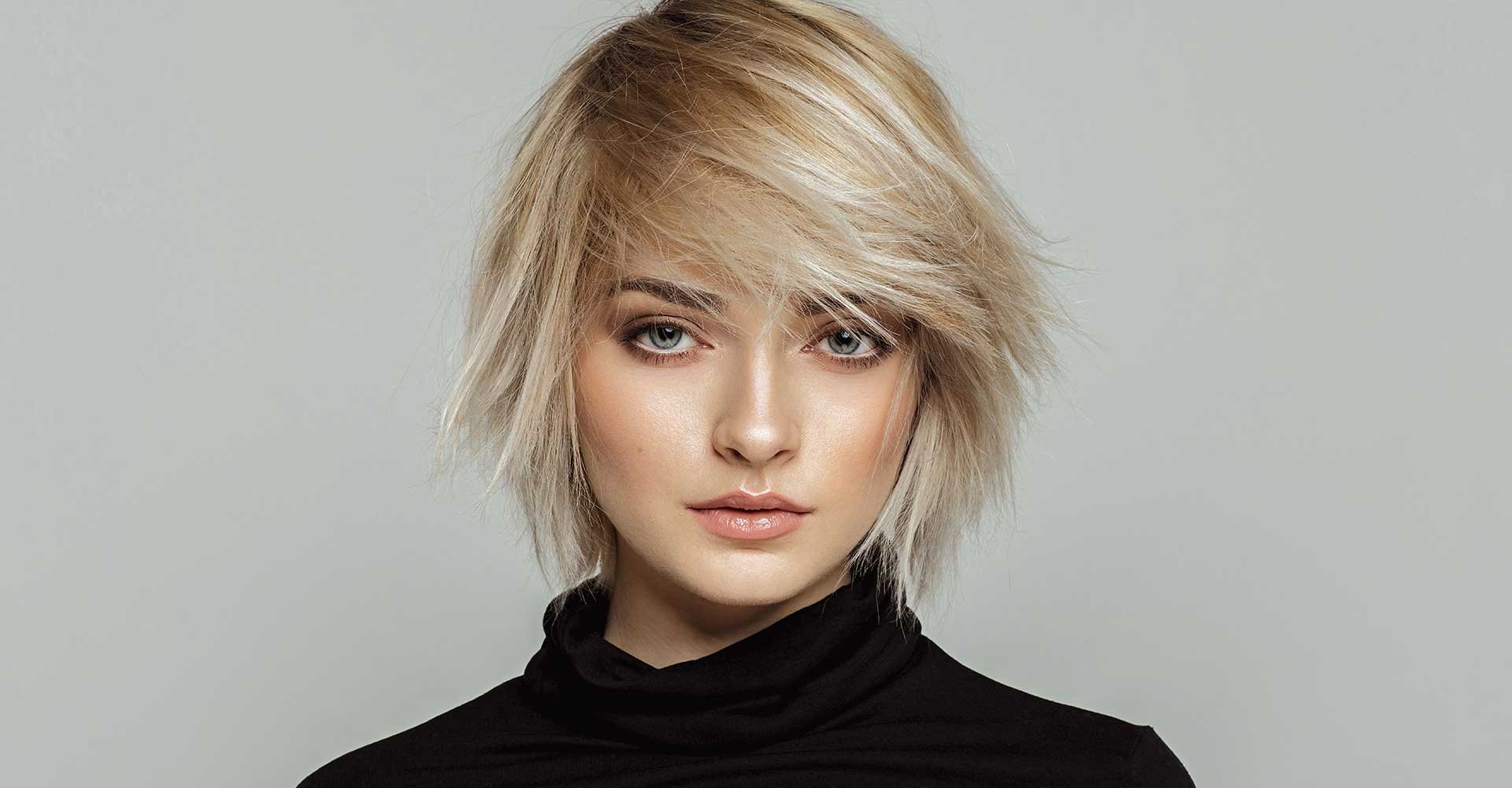 5 ideias de títulos:
1. Cortes de Cabelo Loiro Curto que Estão Bombando em 2024
2. Guia Completo: Como Manter Seu Cabelo Loiro Curto Saudável e Radiante
3. Os Tons de Loiro Perfeitos para Cabelos Curtos: Encontre o Seu!
4. Transformação Capilar: De Loiro Longo para Curto - Inspirações e Dicas
5. Cabelo Loiro Curto: A Tendência Que Une Praticidade e Estilo