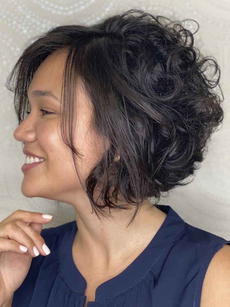 Cabelo Curto Em Camadas Liso