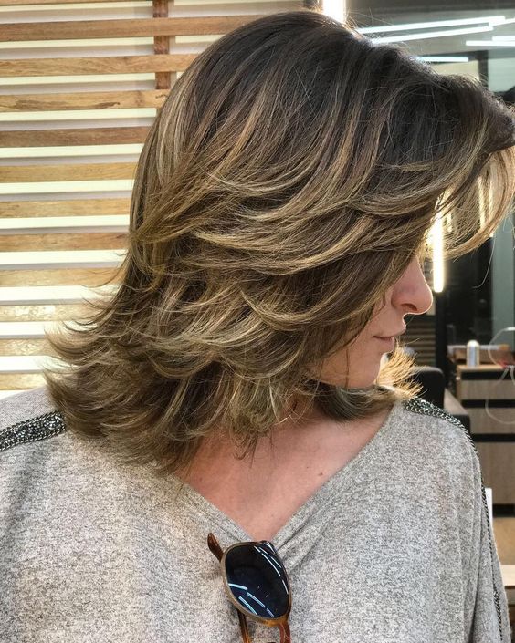 Shaggy Hair Curto: Como Adicionar Volume e Estilo ao seu Liso