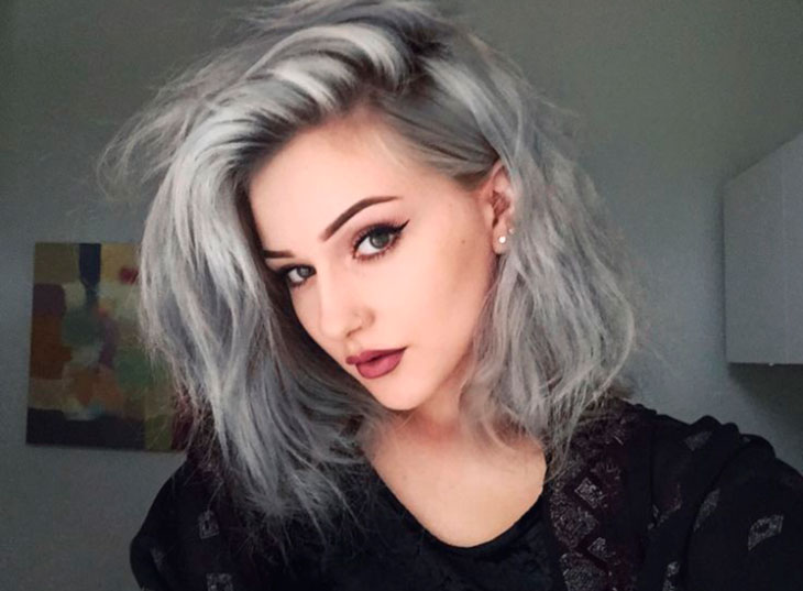 Cuidados e Dicas Essenciais
4. Transformação Platinada: Como Conseguir e Manter o Loiro Perfeito em Cabelos Curtos
5. Cabelo Curto Platinado: Inspirações e Cuidados para um Estilo Inconfundível