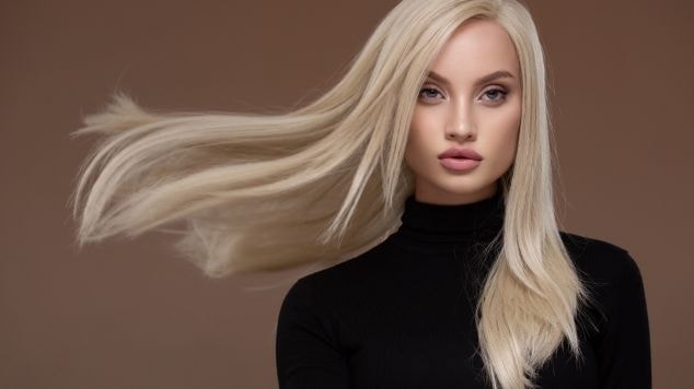 Shampoo Quelante: O Segredo para Proteger Seu Loiro do Cloro e Metais Pesados