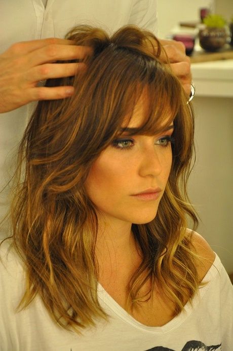 Cortes Médios Desfiados Masculinos: Tendências e Estilos para 2026