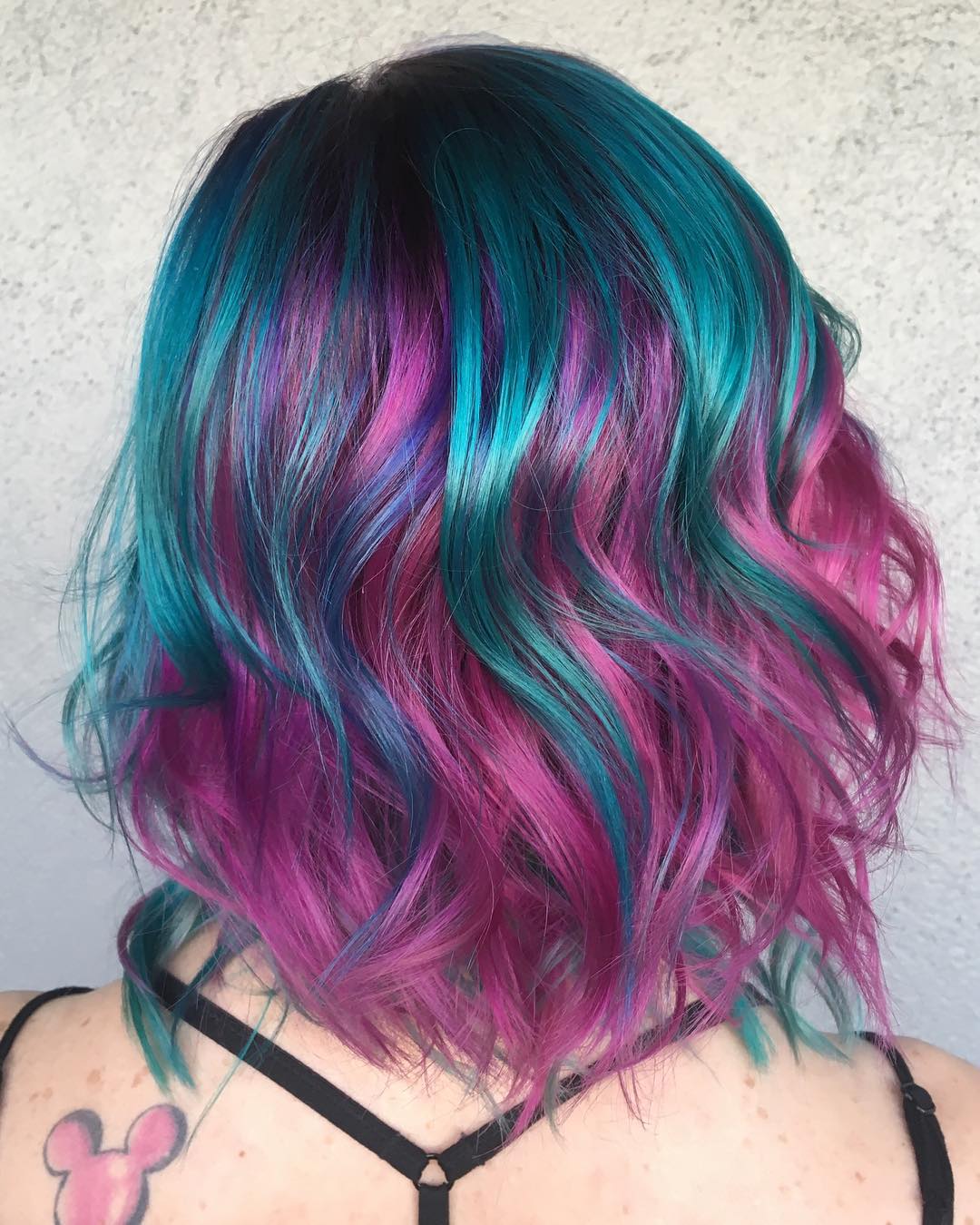 cabelo rosa e azul