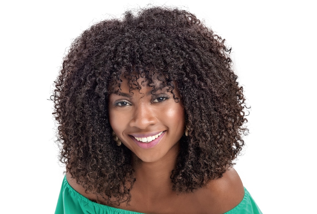 4C)
2. Penteados Incríveis para Valorizar seu Cabelo Afro: Do Black Power ao Afro Puff
3. Rotina de Cuidados Essenciais para Cabelos Afros: Hidratação