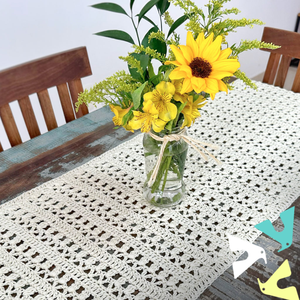 caminho de mesa de crochê novo