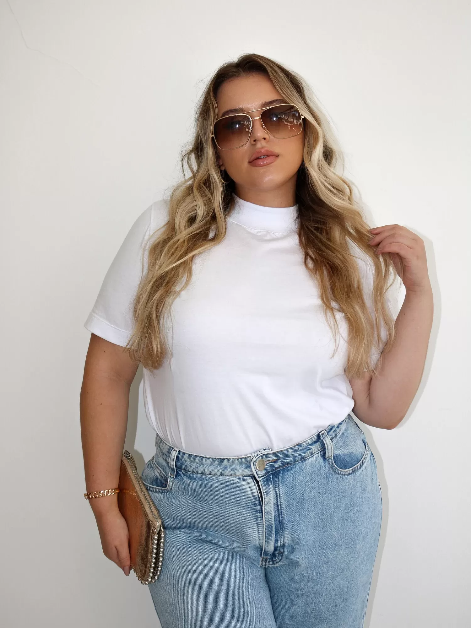 como usar camisa branca feminina estilosa