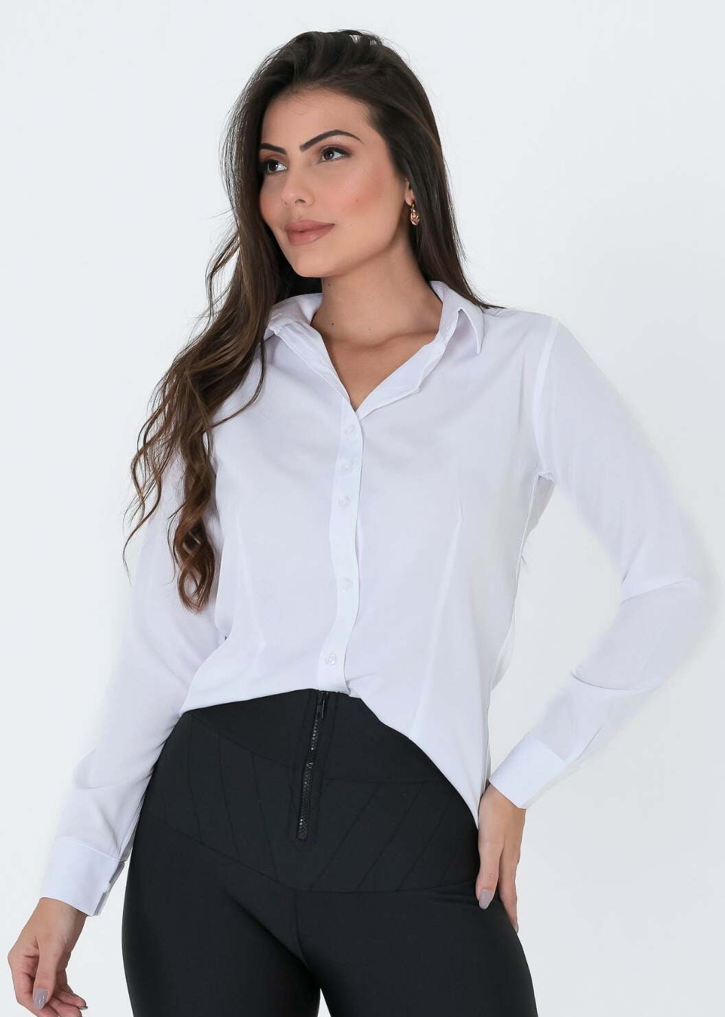 looks com camisa branca feminina 2026