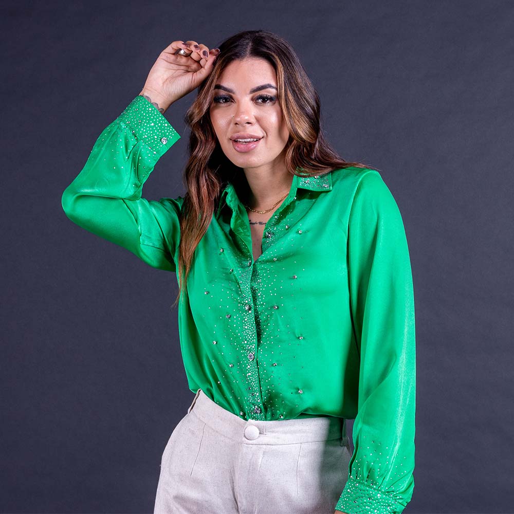 1. Guia Completo: Como Escolher a Camisa de Seda Perfeita para Cada Ocasião
2. Seda Pura vs. Toque de Seda: Entenda as Diferenças e Faça a Melhor Escolha
3. As Melhores Marcas de Camisa de Seda Masculina e Feminina para Investir
4. Dicas Essenciais para Identificar Seda Verdadeira e Evitar Falsificações
5. Camisa de Seda: Tendências de Moda 2026 e Como Usar no Dia a Dia