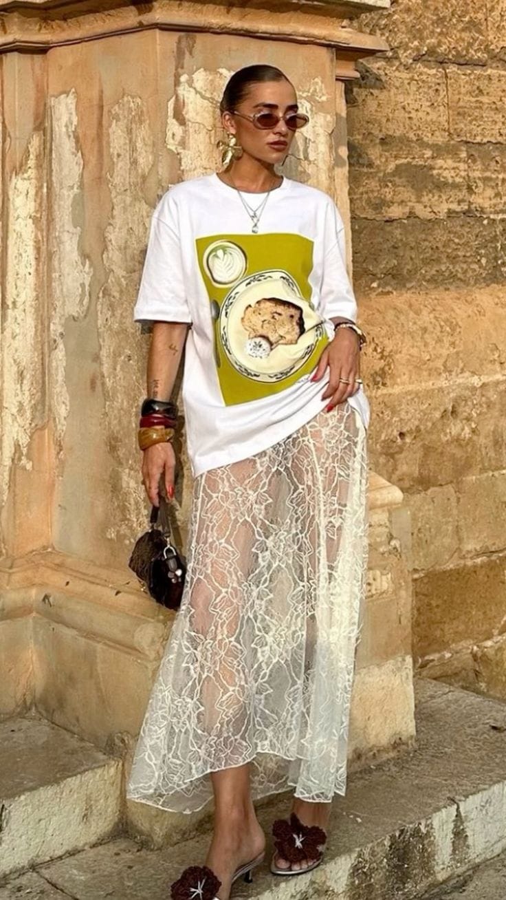 camiseta oversized feminina saia midi