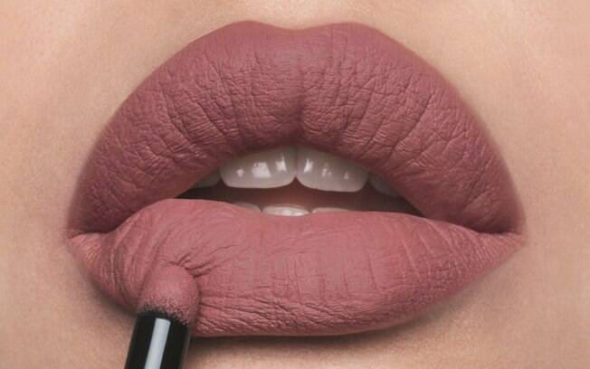 caneta batom vs batom tradicional